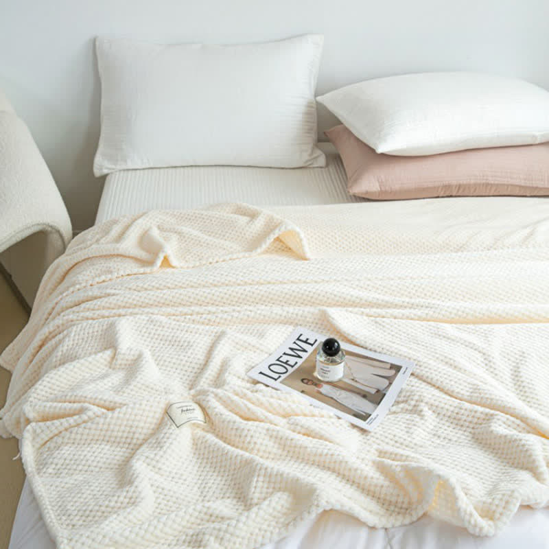 Modern Lightweight Soft Throw Blanket