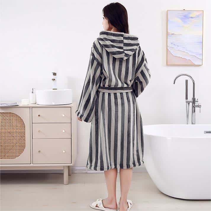 Modern Line Comfy Fleece Hooded Bathrobe