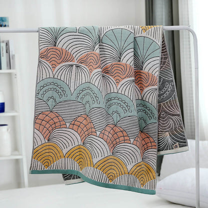 Ownkoti Shell Print Jacquard Cotton Bath Towel