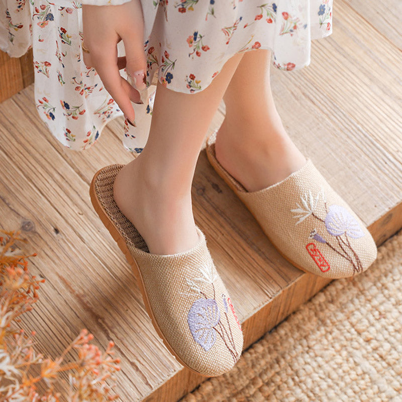 Retro Embroidered Lotus Flax Slippers