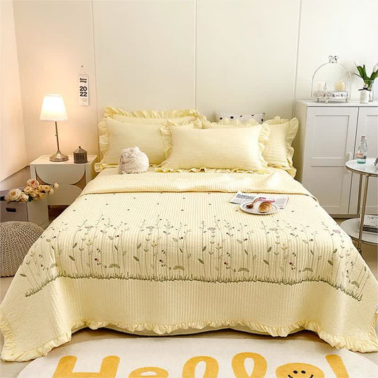 Luxurious Floral Soft Lightweight Ruffles Quilt