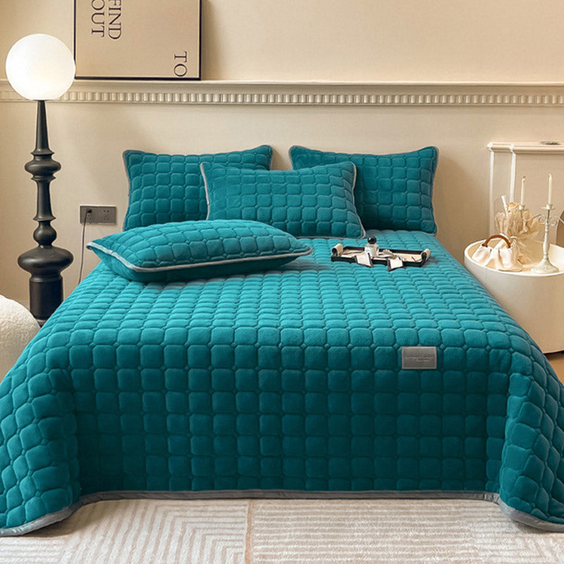 Modern Style Square Texture Soft Coverlet