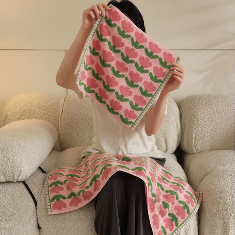 Cute Tulip Cotton Soft Bath Towel