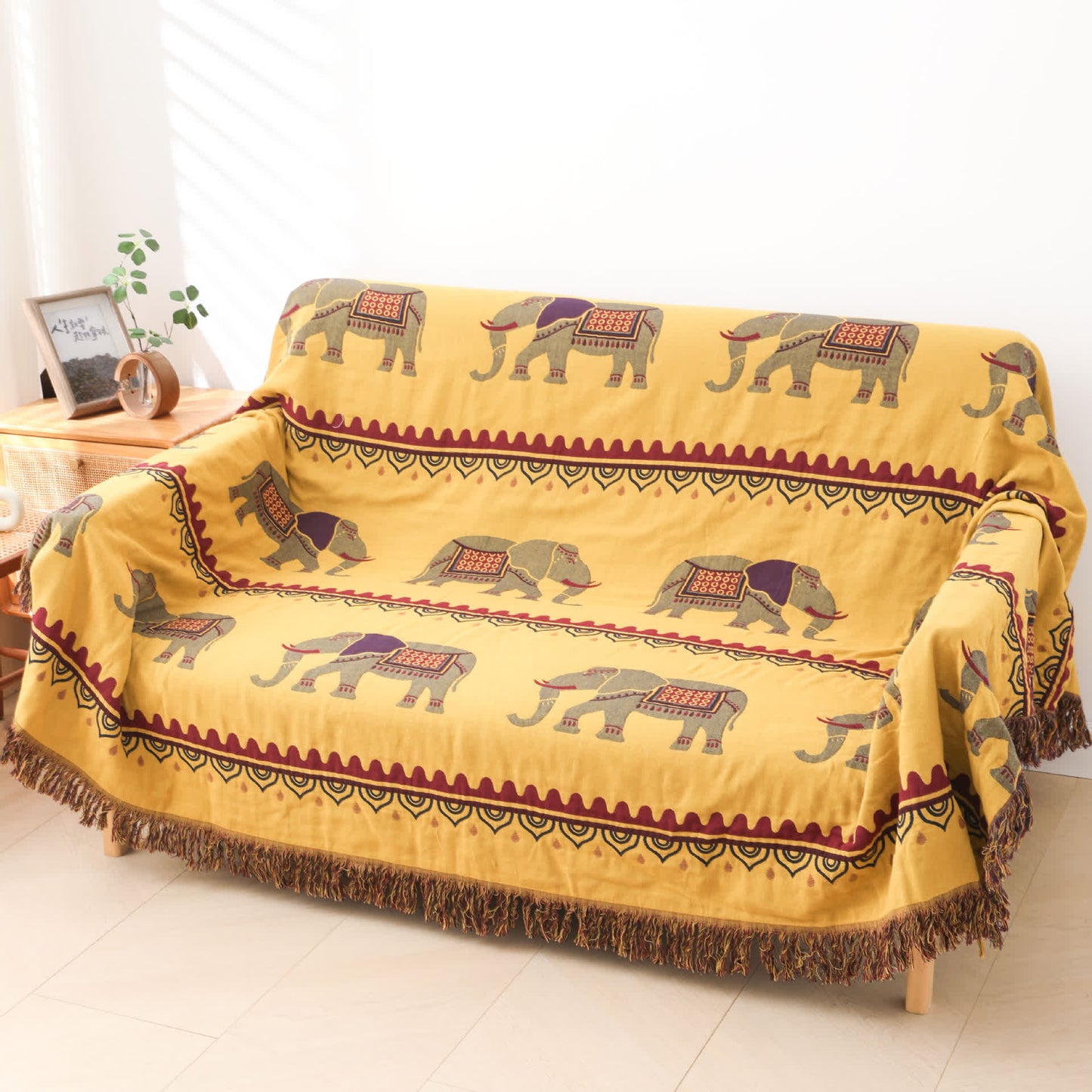 Cotton Gauze Exotic Style Elephant Quilt