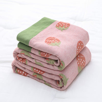 Ownkoti Strawberry Pattern Cotton Gauze Reversible Quilt