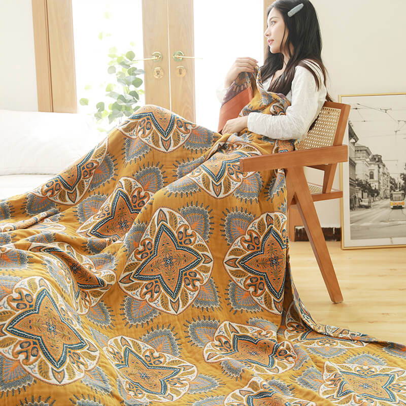 Multicolor Printed Cotton Lightweight Reversible Quilt - As Picture - King - image 1