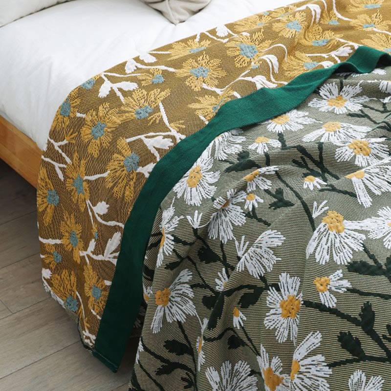 Daisy Print Cotton Soft Reversible Quilt