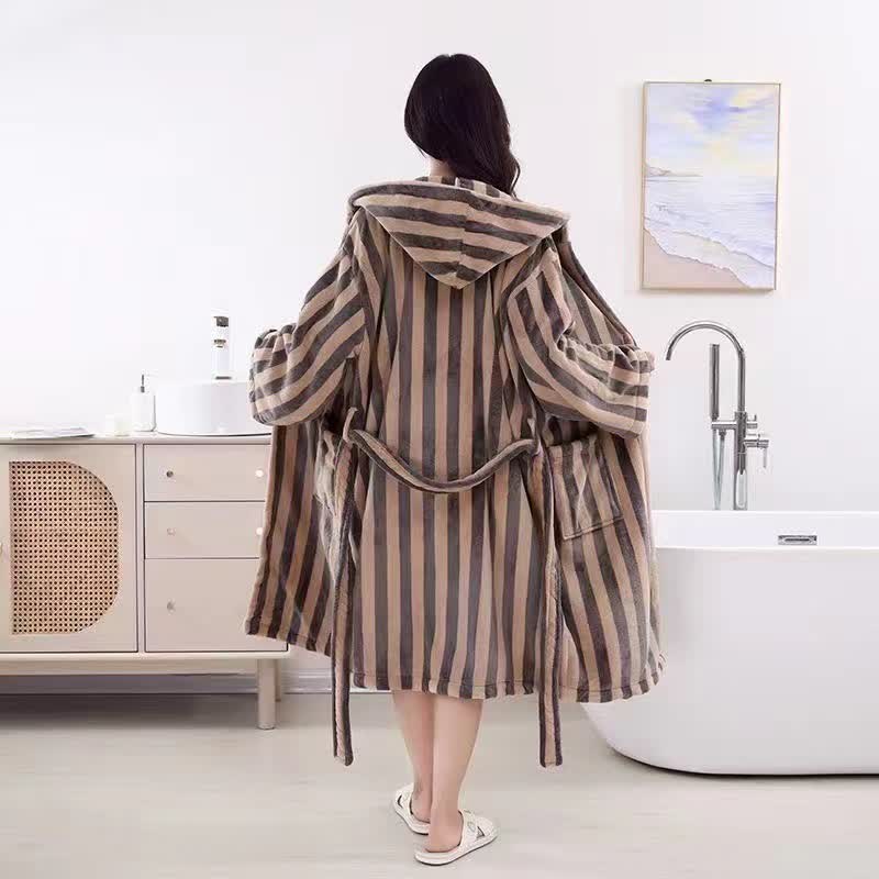 Modern Line Comfy Fleece Hooded Bathrobe