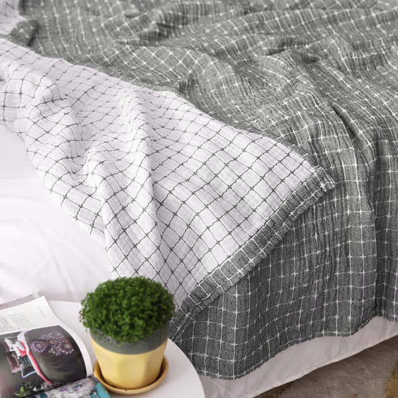 Simple Grid Cotton Gauze Lightweight Quilt