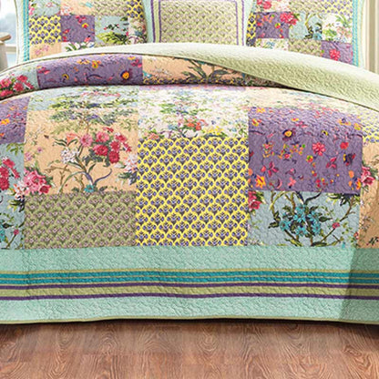 Boho Patchwork Floral Quilt with Shams