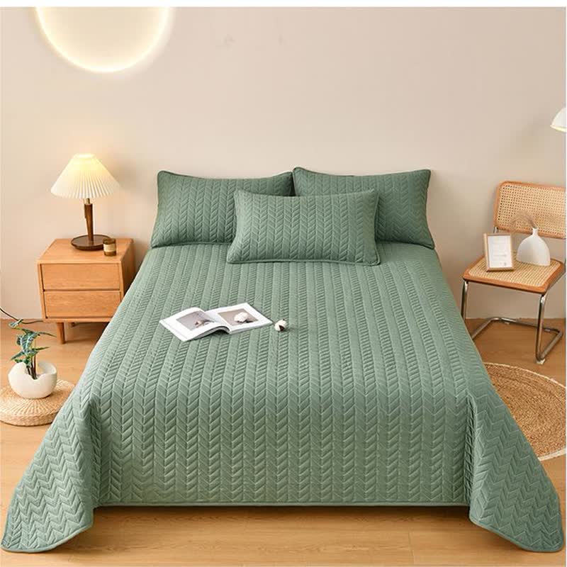 Solid Color Zigzag Soft Decorative Quilt