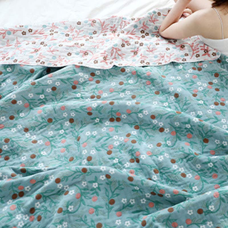 Retro Reversible Coverlet Soft Floral Quilt